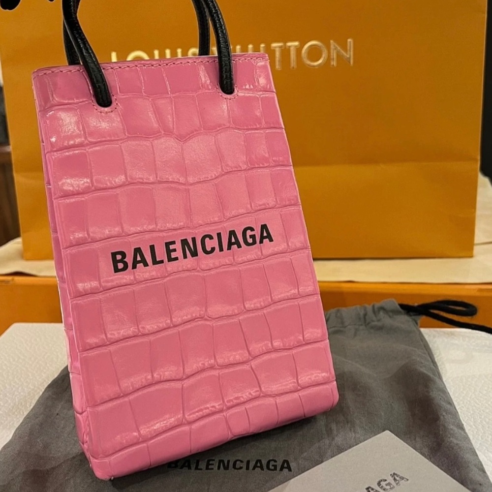 Calfskin Crocodile Embossed Logo Shopping Phone Holder Bag Pink - Picture 3 of 3